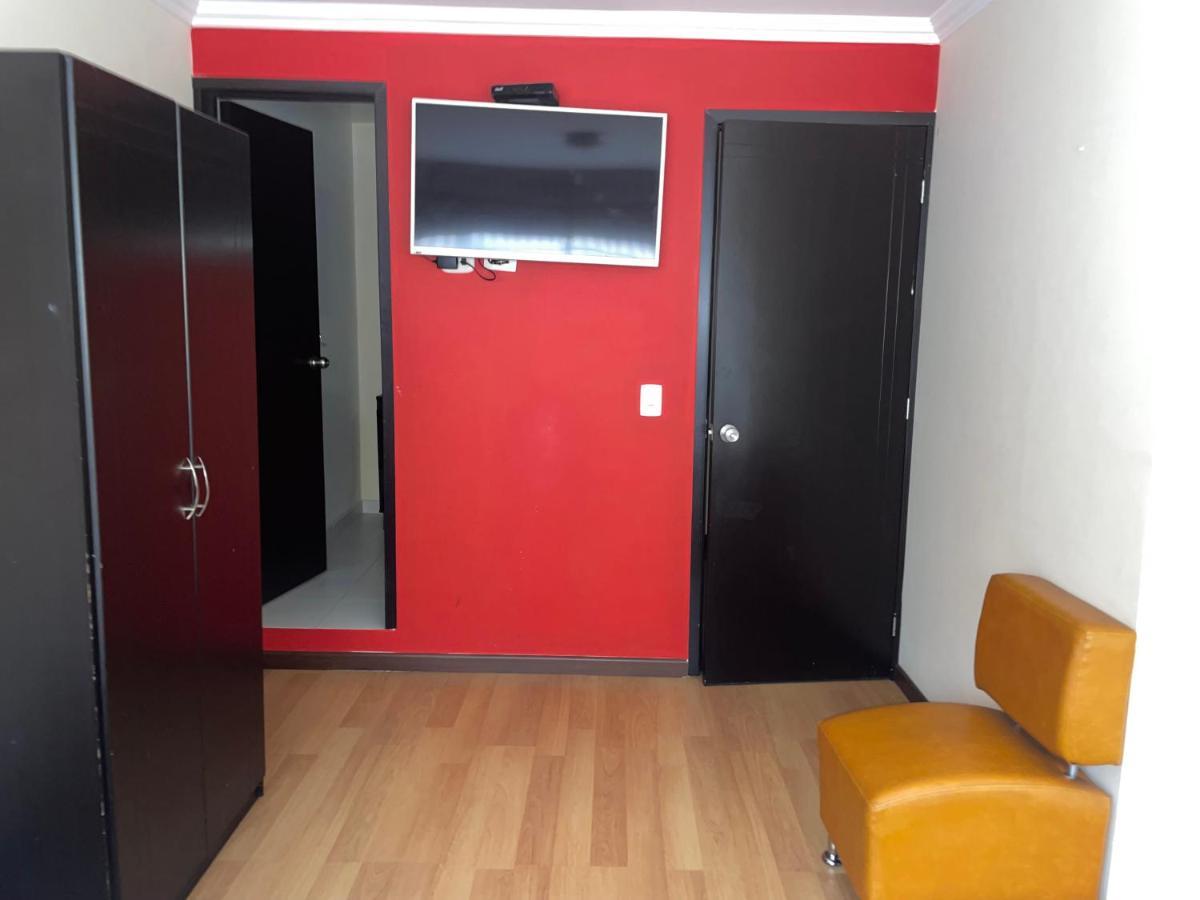 Hotel Alojate In Bogota Bagian luar foto