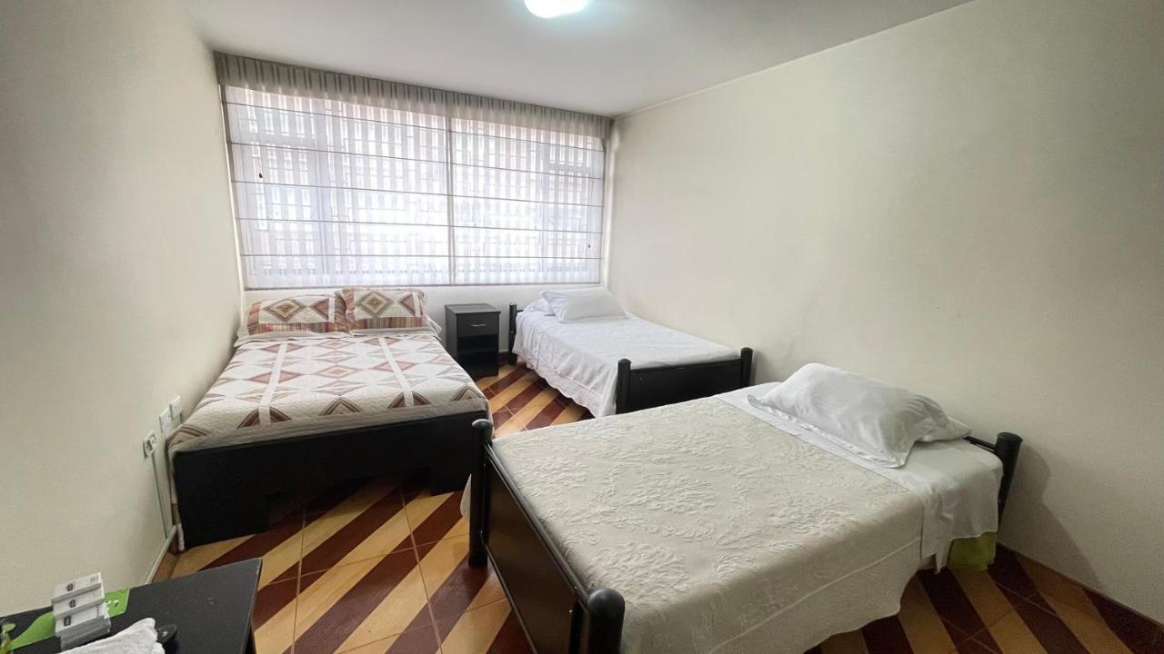 Hotel Alojate In Bogota Bagian luar foto