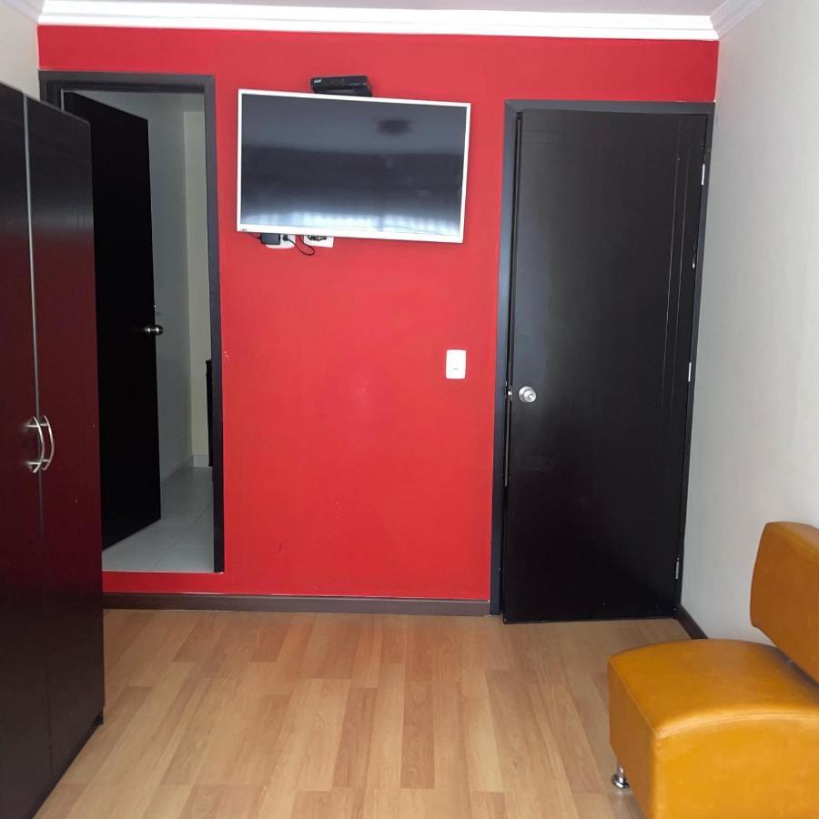Hotel Alojate In Bogota Bagian luar foto